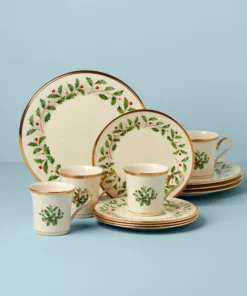 Lenox Dinnerware Holiday 12-Piece Plate & Mug Set