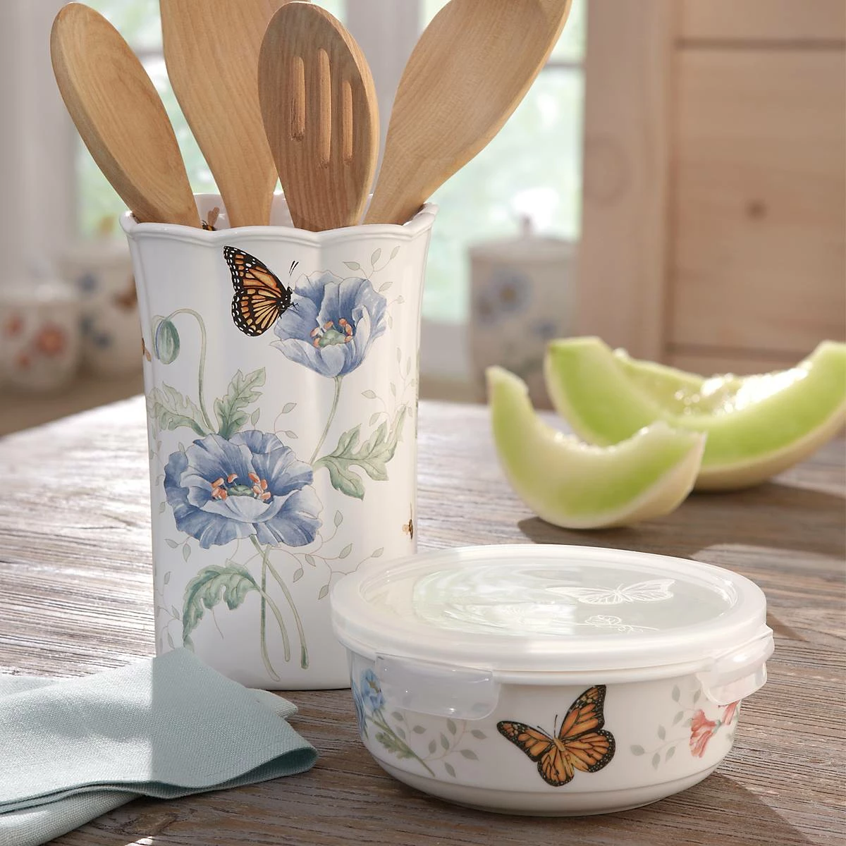 Lenox Butterfly Meadow Serve & Store Container