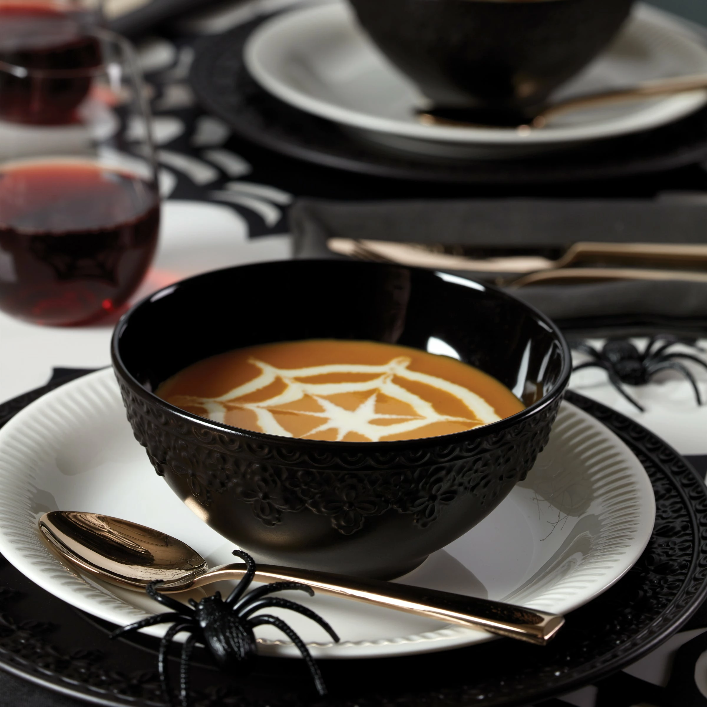 Lenox Chelse Muse Fleur Matte Black 4-Piece Bowl Set