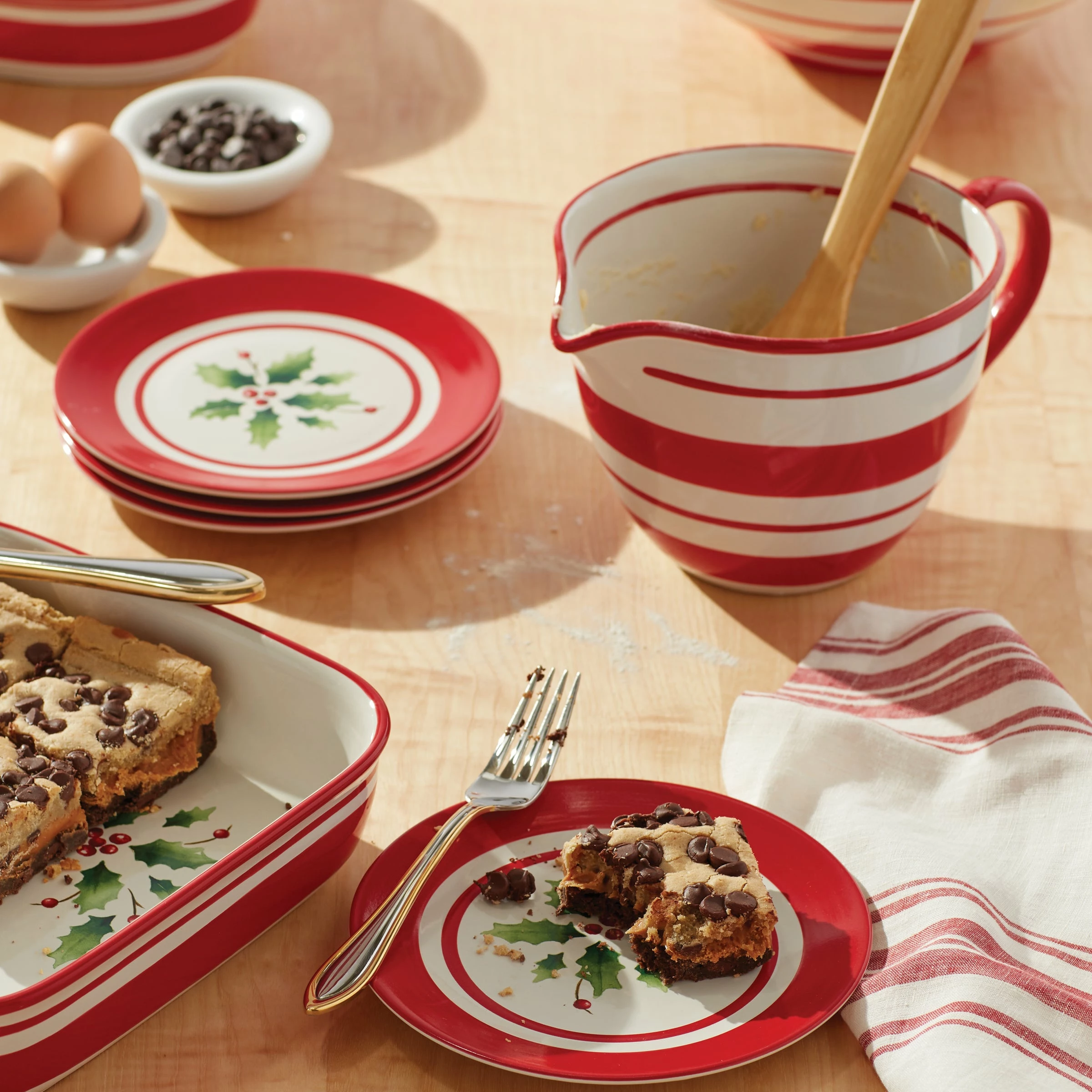 Lenox Dinnerware Holiday Handpaint Stripe Batter Bowl