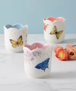 Lenox Butterfly Meadow Scalloped Blue Geranium Candle