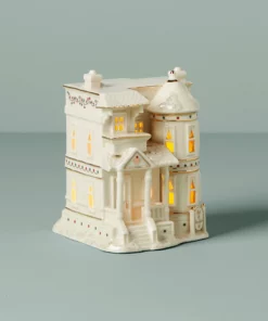 Lenox Home Décor Mistletoe Park Bed & Breakfast Figurine