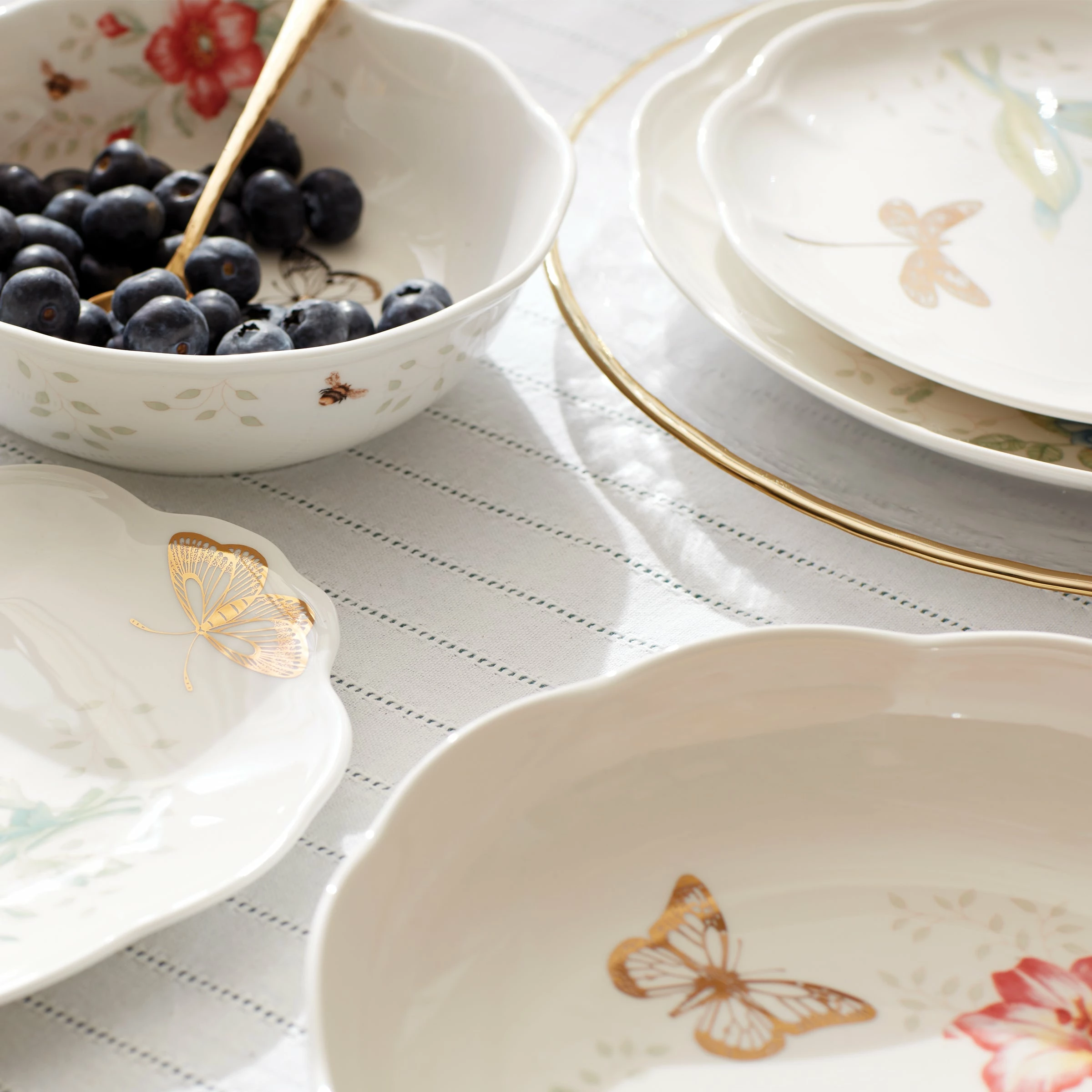Lenox Butterfly Meadow Gold Accent Plate Dinnerware