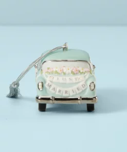 Lenox 2022 Just Married Vintage Car Ornament Annuals