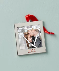 Lenox 2022 Metal Frame Charm Ornament Annuals